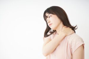 南森町で姿勢矯正｜繰り返す姿勢の崩れを根本から改善するマシンピラティスとは